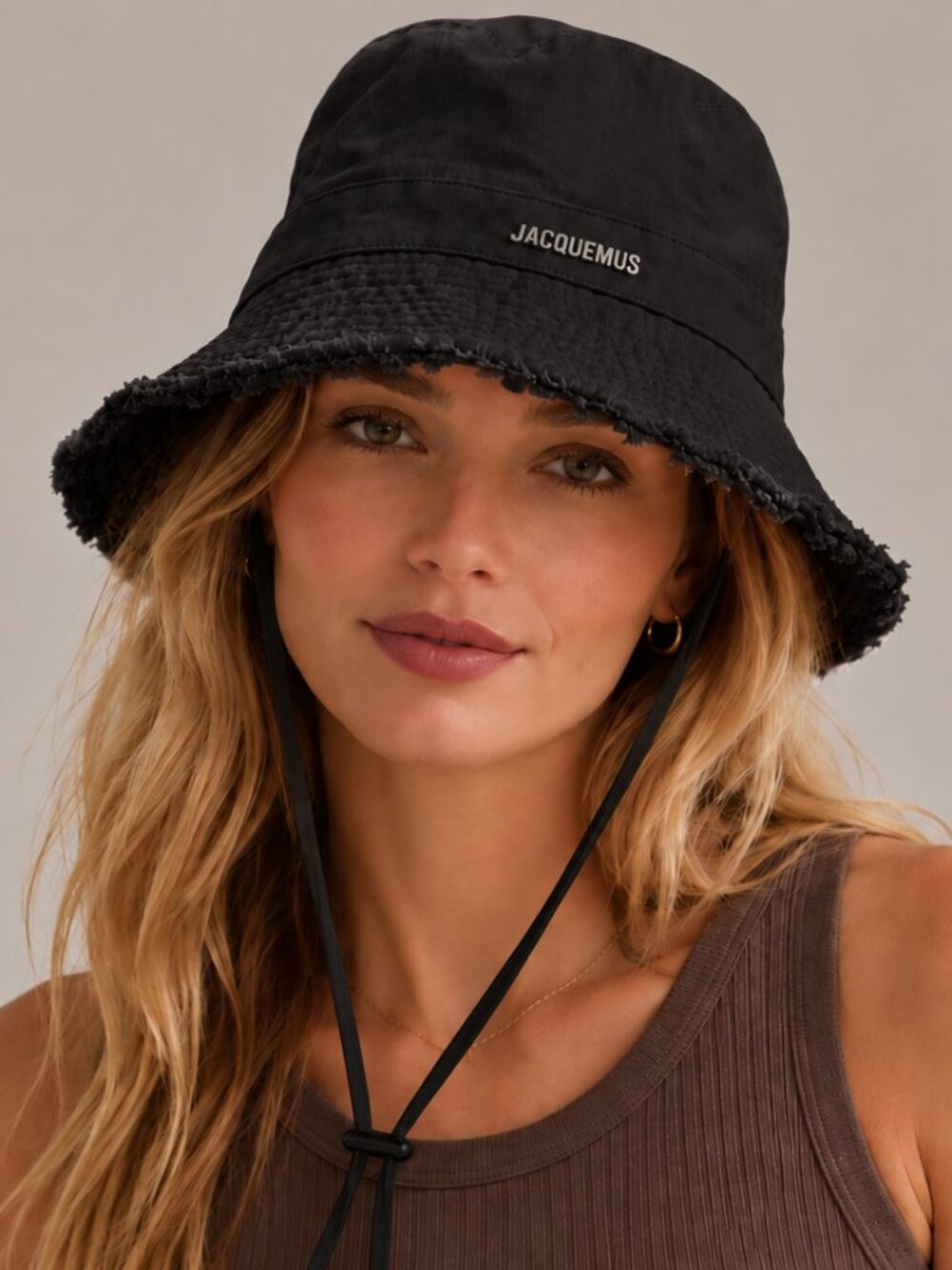 Jacquemus Le Bob Artichaut Frayed Bucket Hat Black One Size